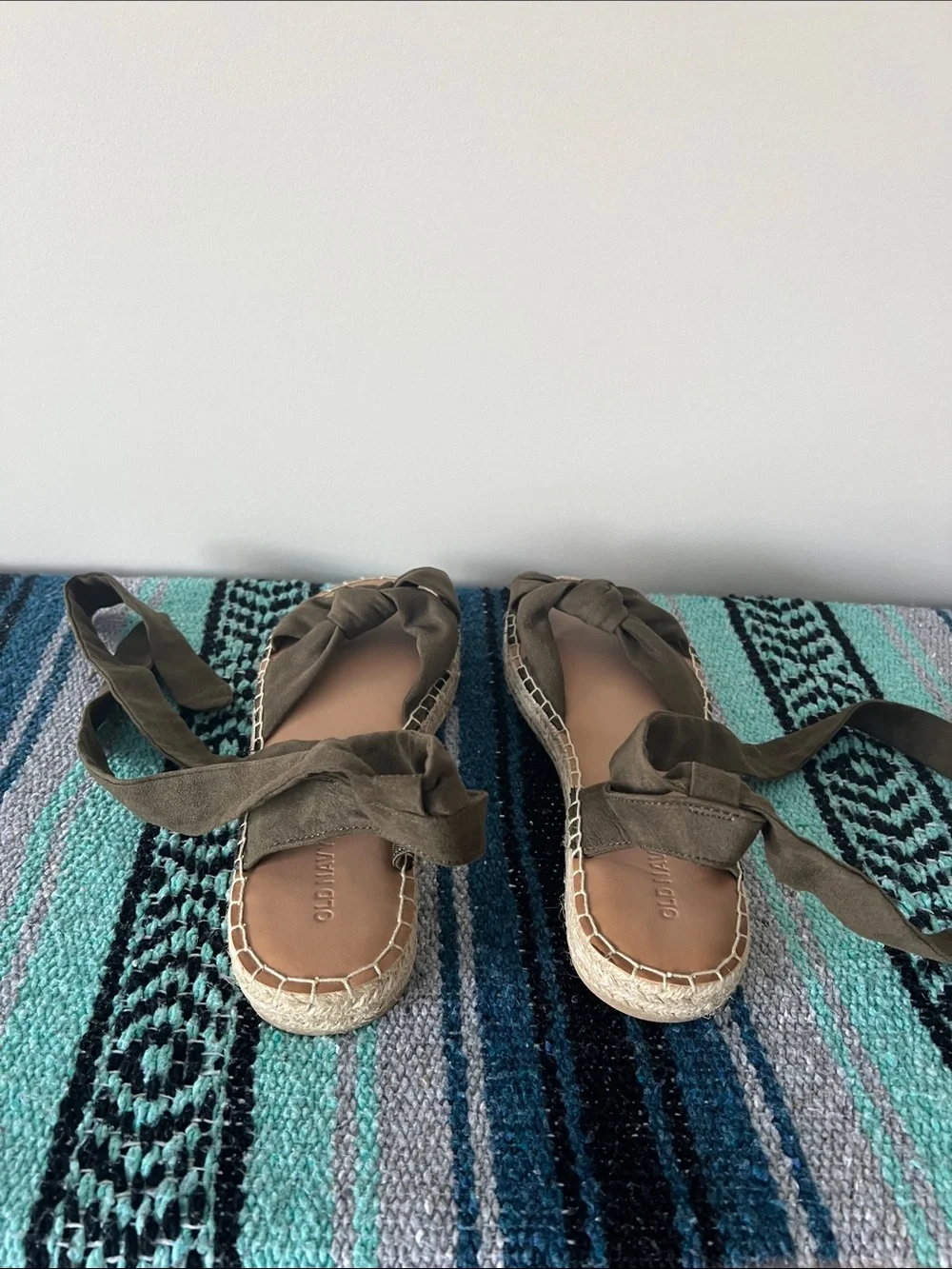 Old Navy Olive Green Sueded Lace-Up Platform Espadrilles Size 9